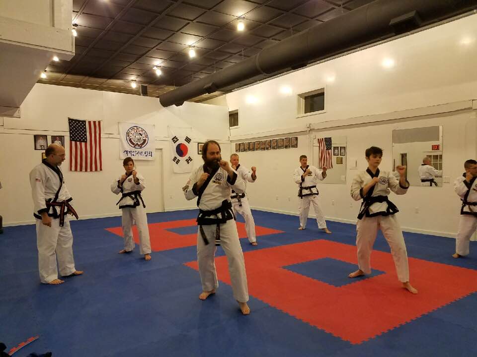 adults class, get fit fast, self-defense, traditional martial arts, supportive and encouraging atmosphere, bellefonte, state college, summers martial arts